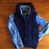 ケーブル編みのニットベスト《受注製作です》