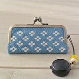 こぎん刺しの印鑑ケース　浅葱×白