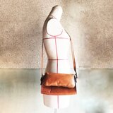 コッペパンのポシェット　栃木レザー