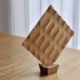 廃材木を使ったトースト皿のスタンド　（オニグルミ・杉）　