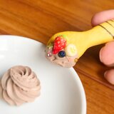 スプーンクッキーのブローチの画像
