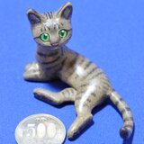 ねそべりニャン