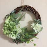 カラーとダリアのグリーン・リース L