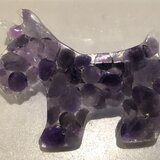 犬（いぬ/テリア）のブローチ（2月/天然石:アメジスト）