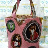 手縫い☆マチ付トート☆プラスナップ付☆ピンク色額縁犬柄☆ランチバッグ・マルシェバッグ☆裏地なし