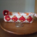 手のひらに包める小銭入れ