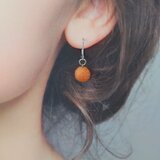 from France スパンコールピアス(ベージュ)