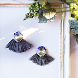 ビーズ×フリンジ【ピアス/イヤリング】kirakira グレー