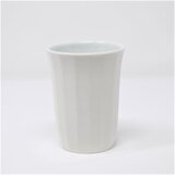 有田焼　窯元　博泉窯　灰釉面取フリーカップ　中村慎　作　陶芸家　手づくり　シンプル　贈り物　ギフト　コップグラス