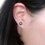 高麗納戸のパールイヤリング