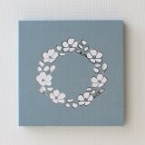 桜リースのファブリックパネル M-102◆水色/白-銀