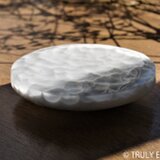 白色ガラスのアクセサリートレイ -「 KAZEの肌 」● 10cmの画像