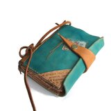 革　財布　『book wallet 古書風』　手染め　ブルー