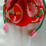 アンティークの着物生地から巾着袋