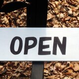 木製サイン　OPEN/CLOSED   (White/Brown)