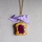 トーストネックレス＊ブルーベリー