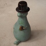 きょうりゅう花器　マグ（結晶釉）