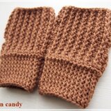 セーターの袖の様なハンドウォーマー