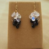 ロイヤルムーンストーン&ブラックスピネル プリズムピアス(p/s)