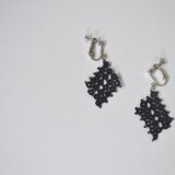 黒いスクエアのイヤリング(タティングレース)【送料無料】