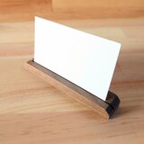 ウォールナットのカードスタンド、名刺