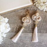 スワロフスキーとコットンパールのタッセルイヤリング　ウェディングソウタシエ【ピアスorイヤリング】