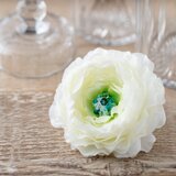 ラナンキュラスの花飾り～フワフワのヘアーアクセサリー～