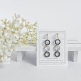 ３つの彩りリングピアス（グレー）/ノンホール/イヤリング