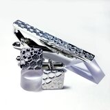 【亀甲文様＆桜の和柄ネクタイピン＆カフスセット】お祝いの席にピッタリ / プレゼントとしてもお洒落