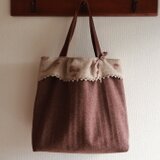 ヘリンボーンウールのタックショルダーバッグ（brown）