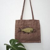 サカナの刺繍バッグ