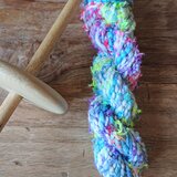 スピンドル手紡ぎ糸