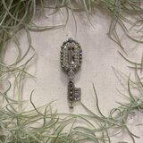 鍵・キーブローチA