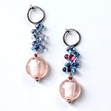 ランプワークガラスとチェコガラスのイヤリング　ピンク　チタンピアス・サージカルステンレスイヤリング変更可能