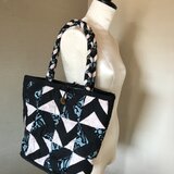 バケツ型バッグの画像