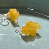 はにかむイヤリング