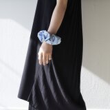 フェイクレザーシュシュ パステルブルー