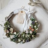 ドライアジサイとアザミのgarden wreath (プリザーブドフラワードライフラワーグリーン　アンティーク ギフト)