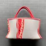 夏にもちたい　トート（特大）収納力　ジーンズにも着物にも♡銀鼠色×ドットレッド　涼しい　夏バッグ