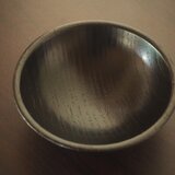 目はじき塗の小鉢（手黒目）