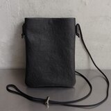 スマホポシェット　black