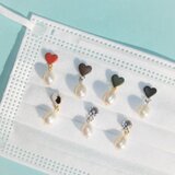 淡水真珠とレザーとスワロフスキーのマスクピアス