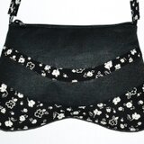 　ショルダーバッグ　変わった形