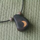 三日月ネックレス(黒柿)