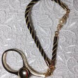 組紐のグローブホルダー