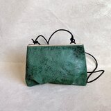 クロワッサン 大きめ サコッシュ 本革 スマホポーチ ペイズリー 深緑