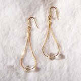 スターカット水晶 一粒ピアス