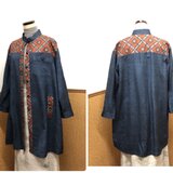 スタンドカラーのシャツコート