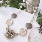 【送料無料】ビジューネックレス - Milk tea ミルクティー -