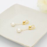 痛くないイヤリング/ピアスみたい/ころりんパールのイヤリング